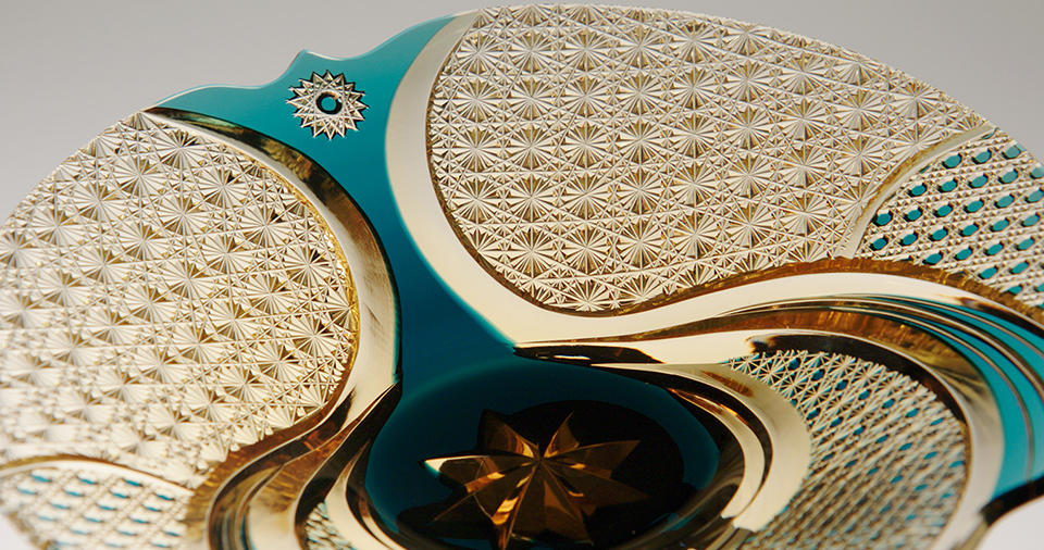 [photo] A close up view of the detail pattern of Edo kiriko, Japanese Crystal Glassware