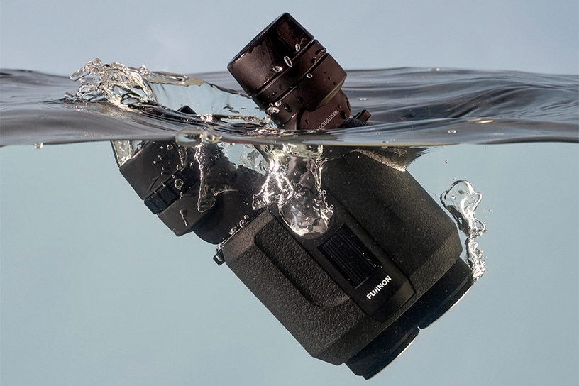 [photo] The TECHNO-STABI Compact Waterproof series